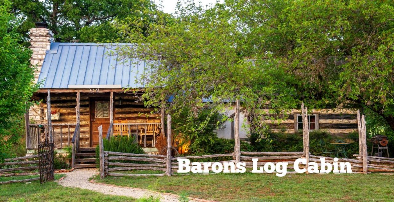 Barons Creekside Resort Фредериксбург Екстериор снимка